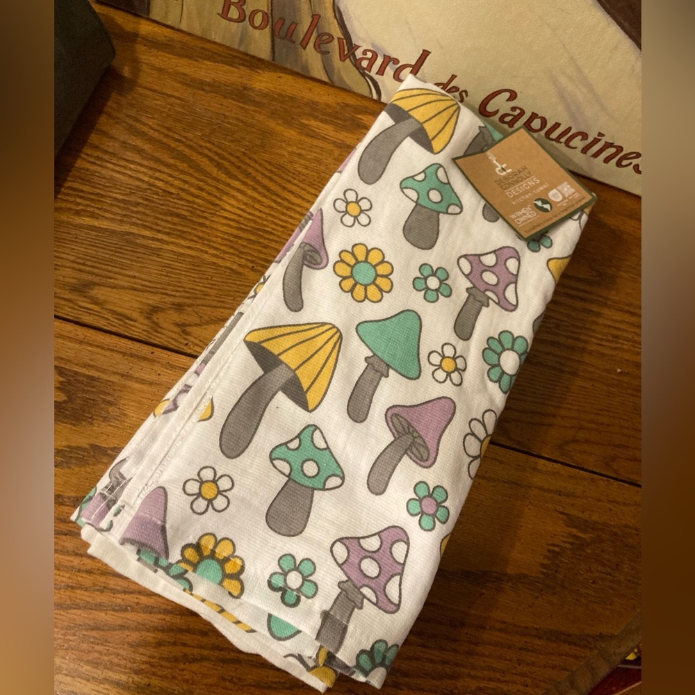 Kitchen Towel Set - 3, Mushrooms - NWT